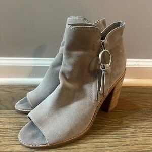 Dolce Vita Luis‎ Bootie size 10